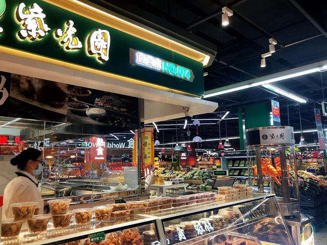 布局中央廚房、進(jìn)超市開檔口 餐企開啟增量市場比拼